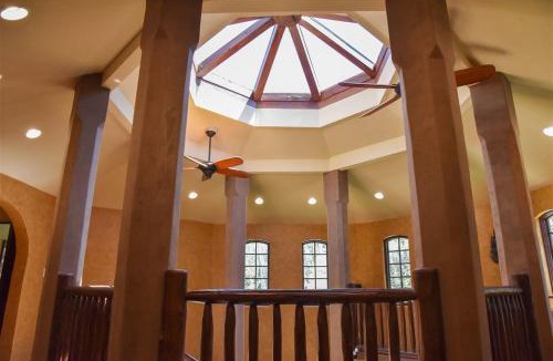 Taos Ski Valley House | Brown Bear Lodge -