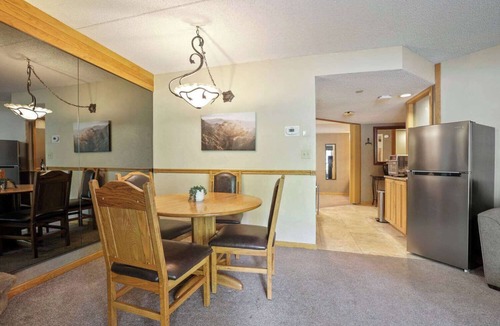 Peak 9 Condo | Building 4 Ski-In Ski-Out Condo Peak 9 Views Fireplace Dog Friendly 9 Hot Tubs