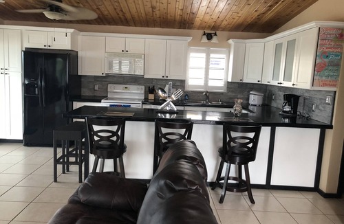 Port Pine Heights House | "Canal-Front Paradise in Big Pine Key-Relax &Explore the keys"