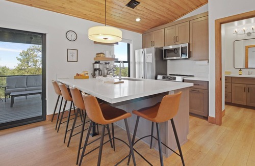 Torreon Apartment | Carriage House
