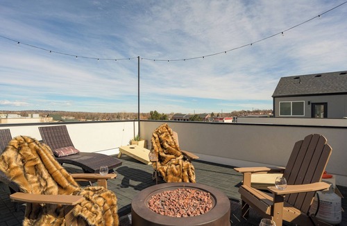 Wheat Ridge House | Casa Colorado: 4BR Luxury Home · Rooftop Deck · Colorado Mountain Base Camp
