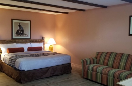 Raton Hotel | Casa Lemus