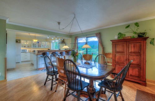 West Sound House | Cedar Field Vacation House on Orcas Island - August Nights Sale!
