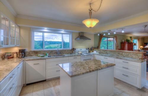 West Sound House | Cedar Field Vacation House on Orcas Island - August Nights Sale!