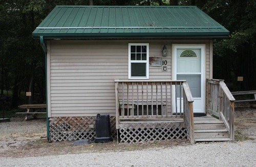 Moscow Cabin | Cedar River Ranch Studio Cabin # 10 near beautiful Cedar River.