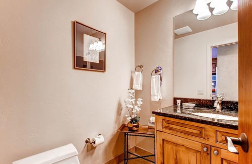 Beaver Creek Apartment | Centennial 2 Bedroom Condo unit no. 16
