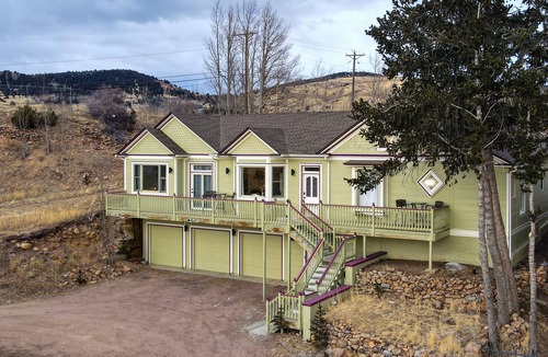 Cripple Creek House | Central A/C*MTN Views*Rain Shower*Fireplace