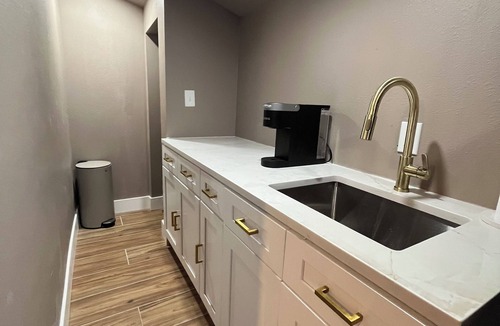 Southwest Orlando Apartment | Central Orlando 1BR Apartment – Modern & Stylish