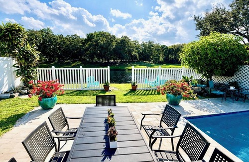 Florida North Atlantic Coast House | Central Palm Beach Gardens 3BR Townhome, Private Pool, Canal view, near Beach