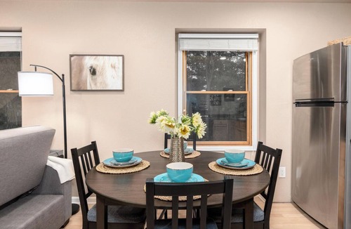 Colorado Springs Cottage | Charming 1-bedroom Guest House in beautiful Black Forest.