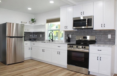 Tarpon Springs House | Charming 2-bedroom house with AC and WiFi in beautiful Tarpon Springs