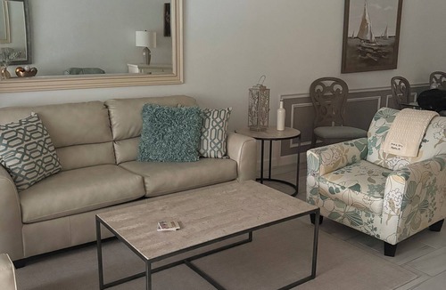 Naples Villa | Charming 2-bedroom +1 villa with pool and garage in gorgeous Lely Estates Naples