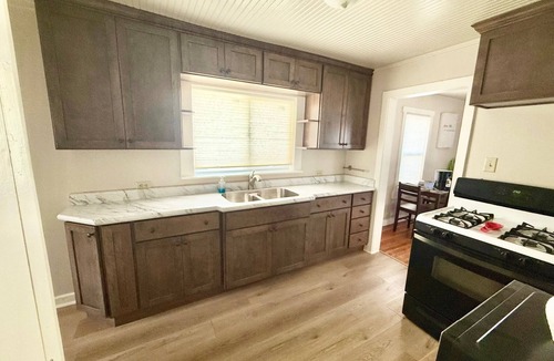 Craig Cottage | Charming 2-bedroom cottage in Craig-Walk to Shops, Dining & Downtown Activities