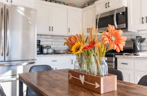 Parowan House | charming 2-bedroom pioneer home near brian head ski resort and national parks in parowan, utah