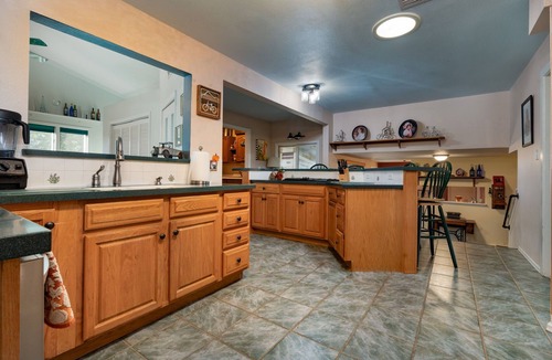 Palisade House | Charming 4-bedroom house in Fruit and Wine country Palisade! Retired BnB