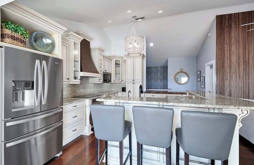Isles of Capri House | Charming 4 bedrooms, Pool, Dock, Bay View on Isles Of Capri, Naples Marco Island