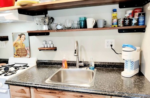 Glenwood Springs Cabin | Charming Cabin 3: Vintage Western Style, Modern Luxury +Full Kitchen