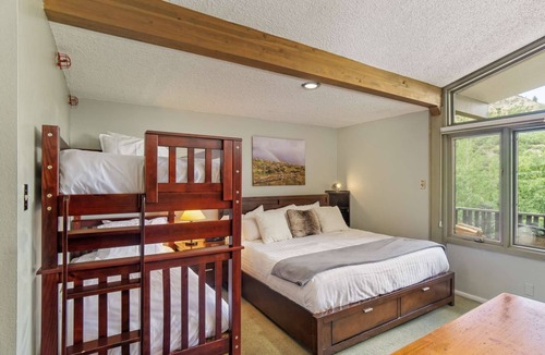 Snowmass Village Condo | Charming Condo Next To Base Village In Snowmass! Pool, HT, Balcony With Grill, Parking, W&D
