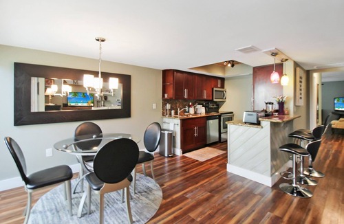 Trailer Estates House | Charming golf course front home near IMG and Anna Maria Island - LuvLax