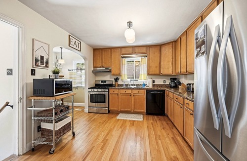 Greeley House | Charming Historic Cottage Cozy Family Getaway!