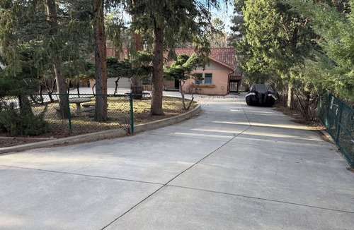 Broadmoor House | Charming Mountain house in Colorado Springs perfect for your getaway