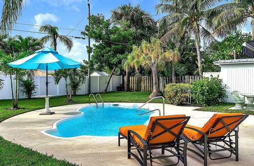 Jog Road House | Charming redone house just minutes from beach…