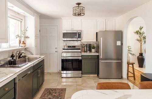East Colorado Springs House | Chic 3Bd W/Hot Tub: Embrace the Outdoors!