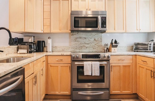 Intermountain House | 'Chillside Chalet' Modern West Vail Townhouse!