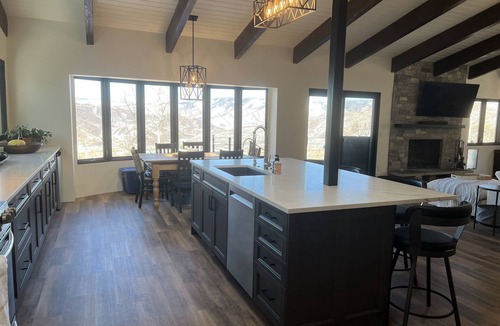 Snowmass Village House | Christmas in Beautiful Snowmass Village! Hot tub, Sauna and Cold Plunge!