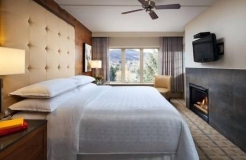 Avon Villa | Christmas + New Years. 2 bdrm - Sleeps 8. Free parking. Avon, Beaver Creek, Vail