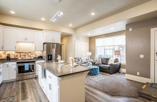 Central Business District Apartment | Close to Everything in Downtown Provo