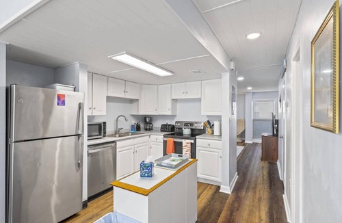 Ormond Beach Condo | Coastal Haven Condo | Ormond Beach Close To Flagler Beach | Beach Access | Pool | Pet Friendly