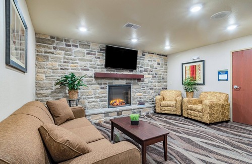 Lamoni Hotel | Cobblestone Inn & Suites - Lamoni