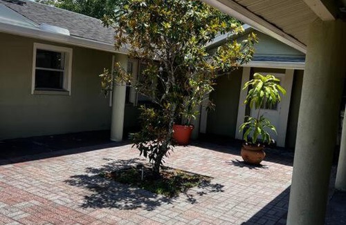 Embassy Hills Apartment | Comfy 2 bedroom apartment