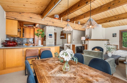 Aspen Condo | Construction Discount - Low rates for Summer 2026. Outdoor Heated Pool!