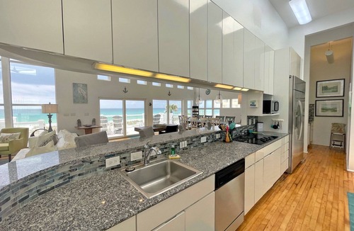 Villa Primera House | Contemporary Gulf Front Home | Private (heated) Pool | Hot Tub | Dog Friendly