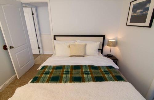 Cottonwood Heights House | Cottonwood Heights - Lower Level of Mountain Home!