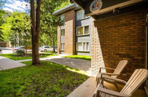 Aspen House | Cottonwoods 1-D