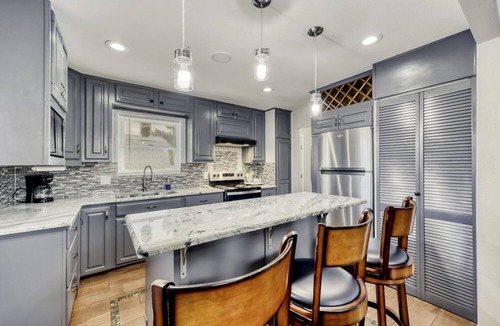 Aurora Hills House | Cozy Aurora Getaway for 6, Pet friendly!