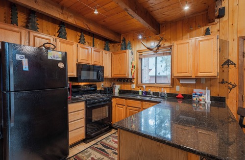 Pagosa Springs Cabin | Cozy Cabin | New Hot Tub! Near Shopping, Dining, Skiing, Golfing
