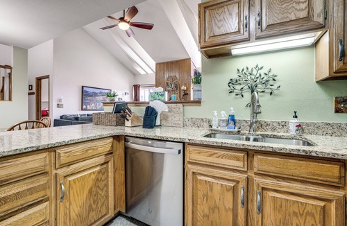 Wildernest Condo | Cozy Condo w/Balcony & Mtn View in Silverthorne!