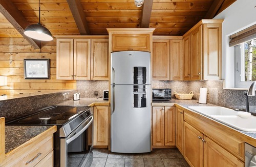 Intermountain House | Cozy Duplex in West Vail – Near Vail Village