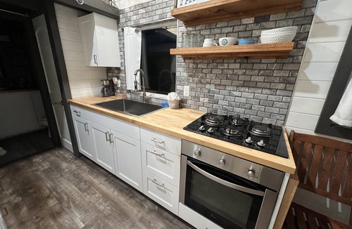 Hildale House | Cozy Garden Tiny Home Village