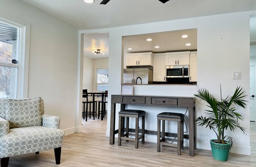 Murray House | Cozy House + fashion place mall 5 mins away
