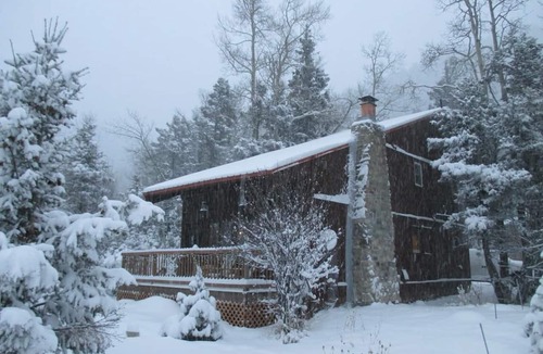 Taos Ski Valley Cabin | Cozy Taos Ski Valley Family Cabin