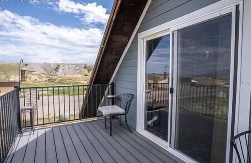 Silver Cliff House | Cozy Wet Mountain Valley Cottage