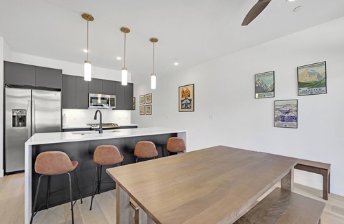 Willow Grove Condo | Cozy Winter Retreat-Access to Hot Tub!