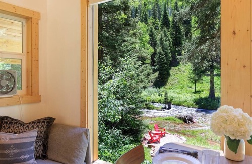 Aspen Cabin | Creekside Maroon Bells Cabin at T-Lazy-7 Ranch, 5 Min to Maroon Bells & Highlands, 10 to Aspen