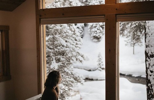 Aspen Cabin | Creekside Maroon Bells Cabin at T-Lazy-7 Ranch, 5 Min to Maroon Bells & Highlands, 10 to Aspen