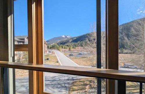 Lakeside Village House | Decatur 1789 by SummitCove Lodging in Colorado
